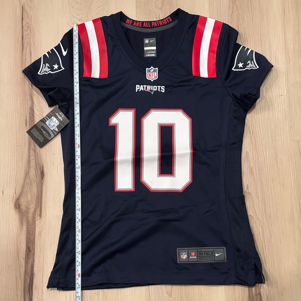 *OFFICIAL* New England Patriots Mac Jones Patriots Jersey Women’s Size S - Picture 8 of 14